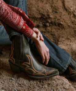 Grottoattire.shop61f47384fe 2